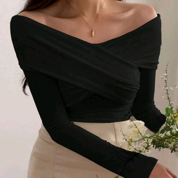Off Shoulder Top - Picture 4 of 6